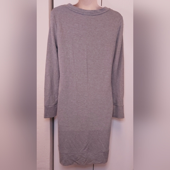 Adrienne Vittadini Grey Knit Shift Dress Size Small Long Sleeve Everyday Comfy - Picture 8 of 9